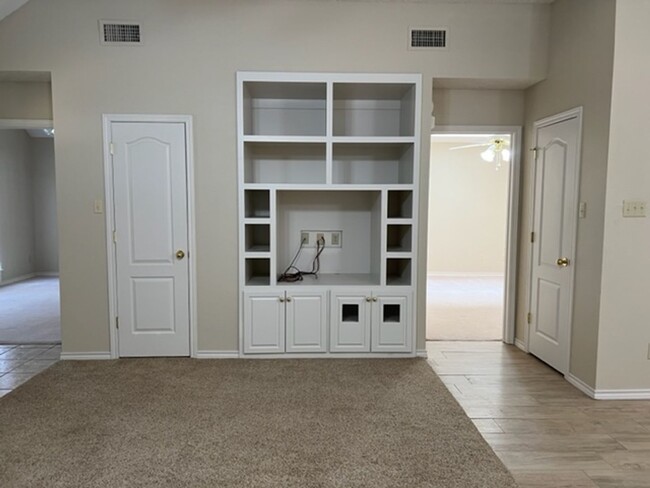 Building Photo - 1097 Lytle Creek Dr