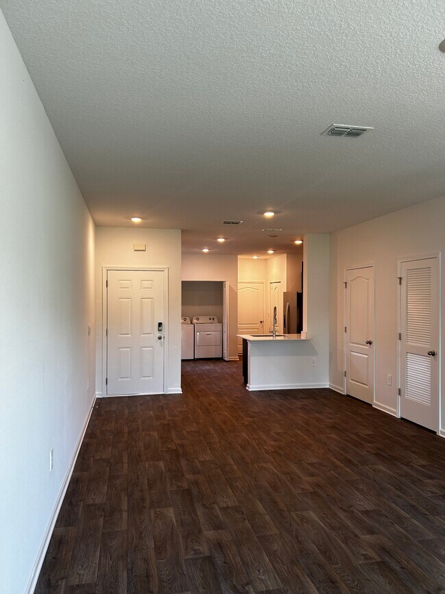 Foto del edificio - 9082 ALPINE ASTER Rd