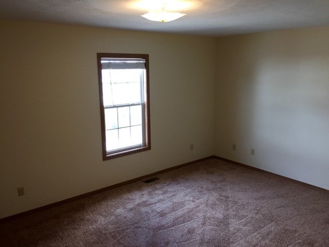 Building Photo - 118 Weatheridge Dr