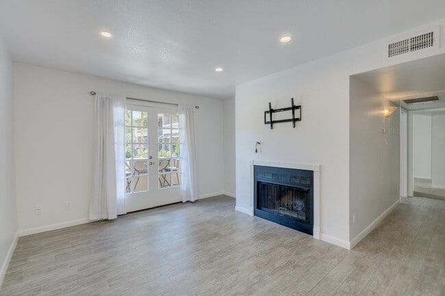 Foto del edificio - 5995 N 78th St
