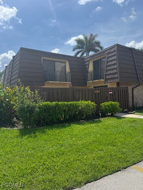 Foto principal - 1589 Park Meadows Dr