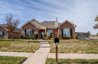 Building Photo - 7900 Shreveport Dr