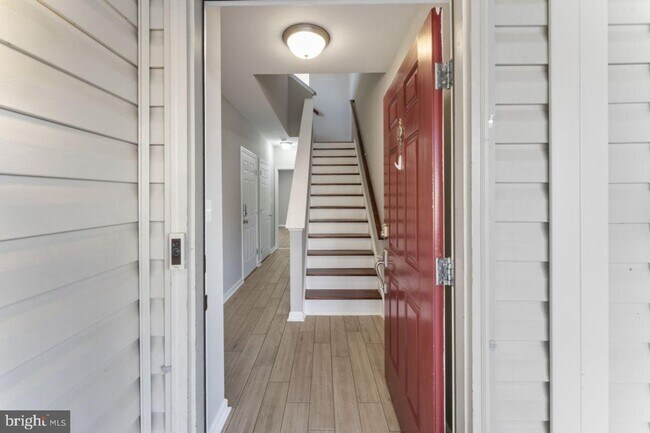 Foto del edificio - Amazing 3 bedroom/3.5 bathroom Townhouse