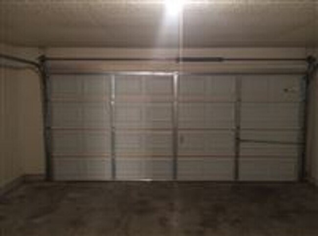 Foto del edificio - 2127 Hidden Hill Dr