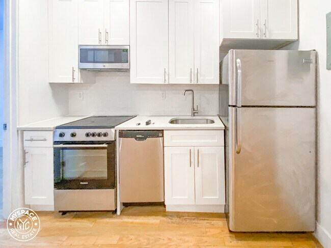 Foto del edificio - 2025 Regent Pl