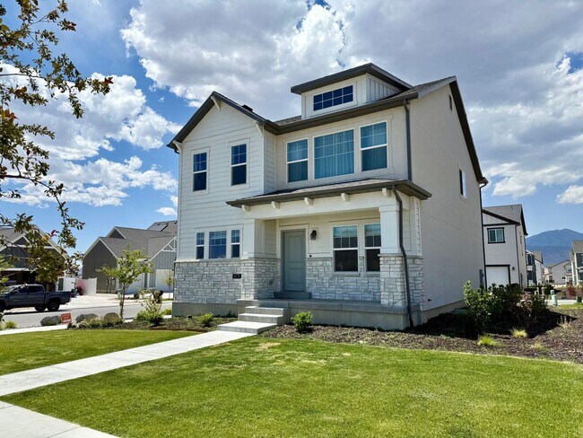 Foto del edificio - Beautiful 3-Bedroom Home in Eagle Mountain!