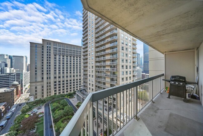 Foto del edificio - 545 N Dearborn St