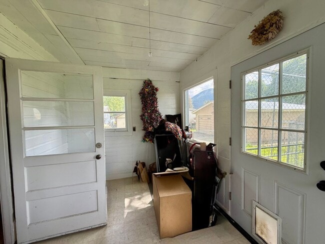 Foto del edificio - Charming 2 Bed / 1 Bath Home in Bonner! Pet Friendly!