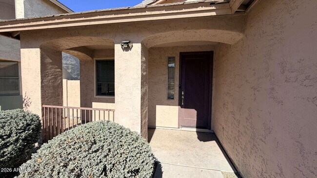 Foto del edificio - 2614 E Fremont Rd