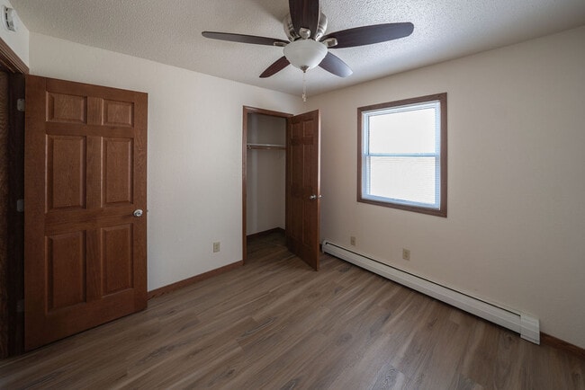 Building Photo - 3505 S West Ave