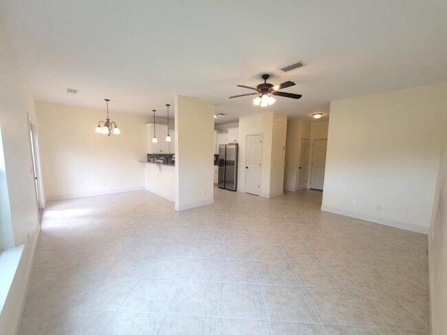 Building Photo - 1737 Annabellas Dr