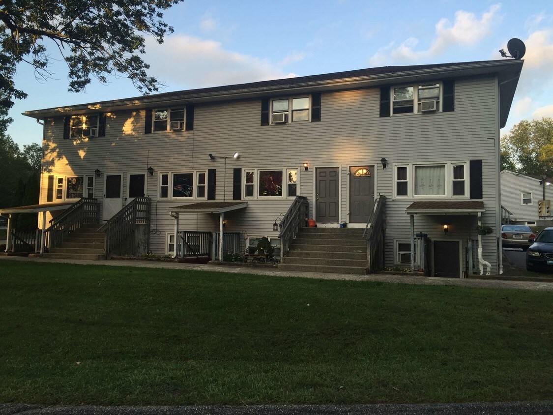 531 Moosup Pond Rd, Plainfield, CT 06354 Apartments in Plainfield, CT
