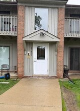 Building Photo - 35401 Hickory Woods Dr