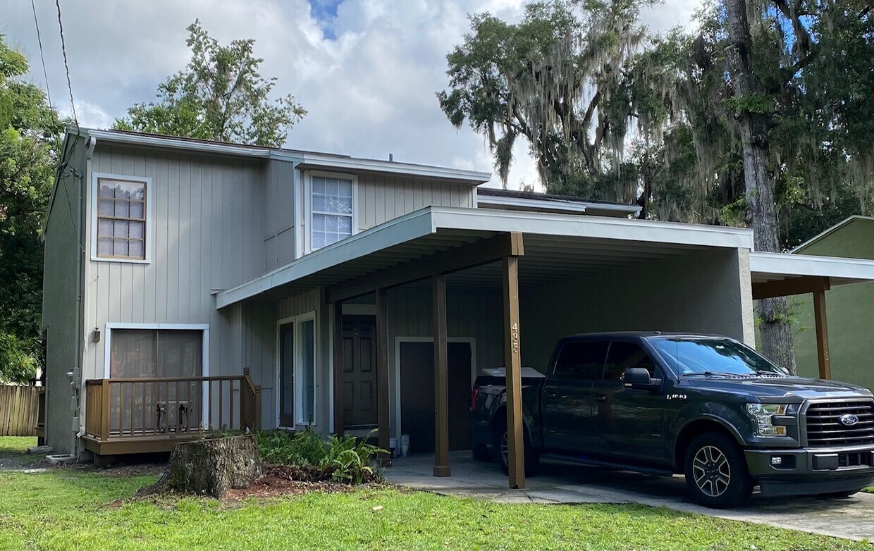 433 W Rich Ave, Deland, FL 32720 Townhome Rentals in Deland FL