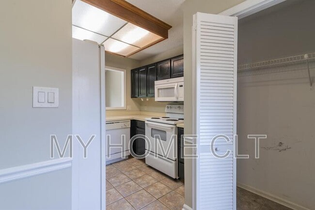 Building Photo - 5626 Amity Springs Dr