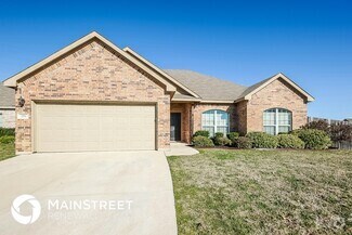Building Photo - 256 Edison Ln