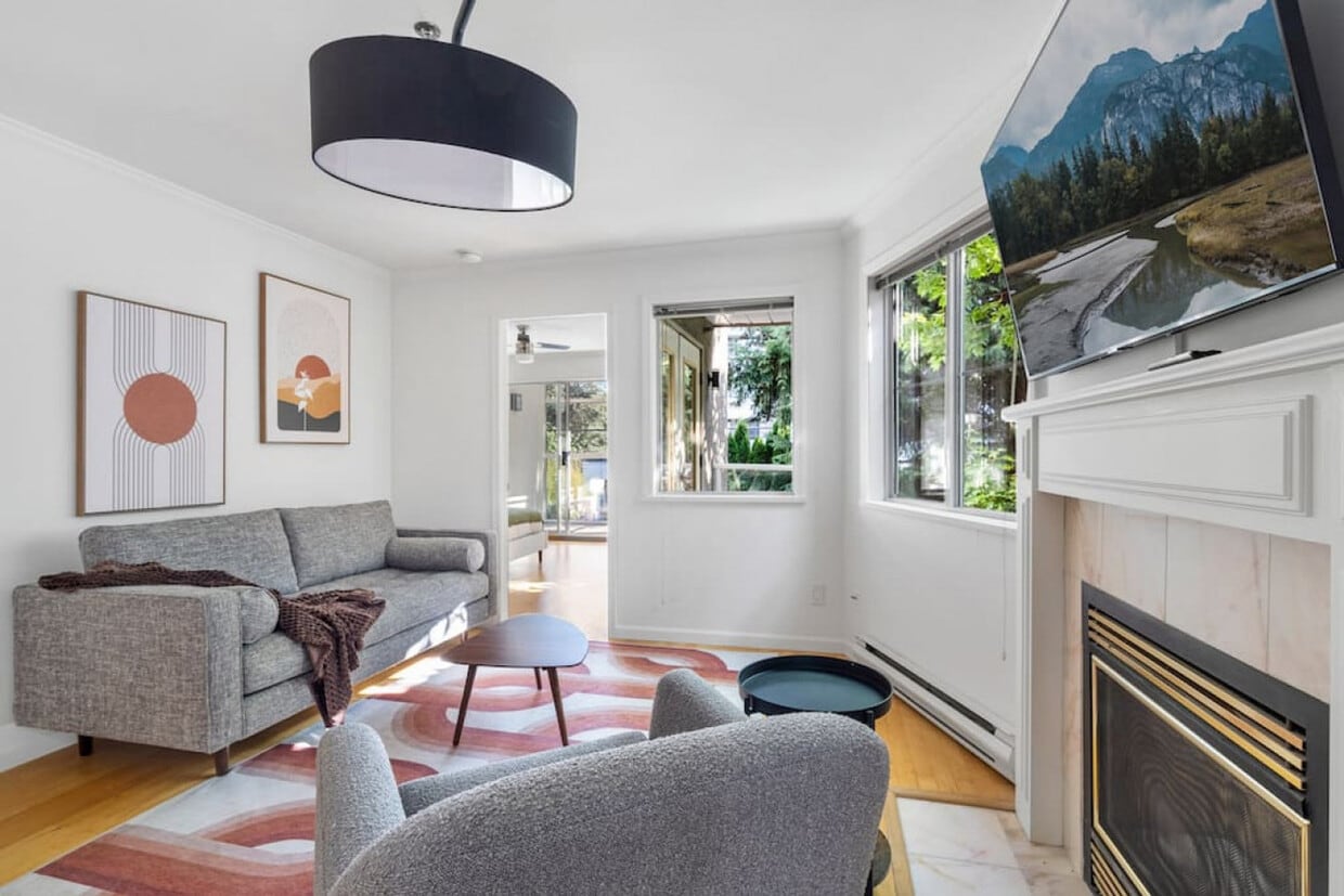 Photo principale - 1126 W 11th Ave
