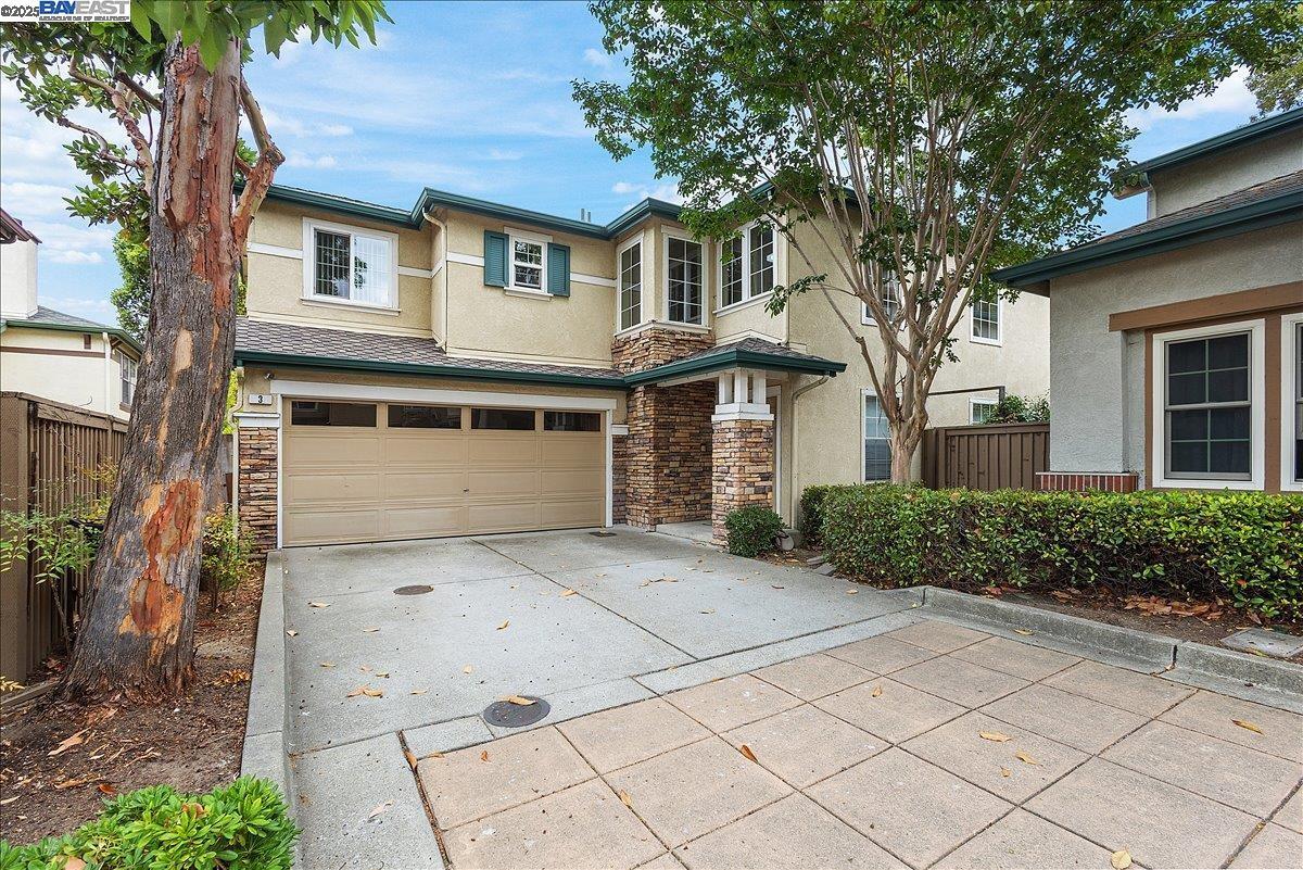 Primary Photo - 3 Cerruti Ct