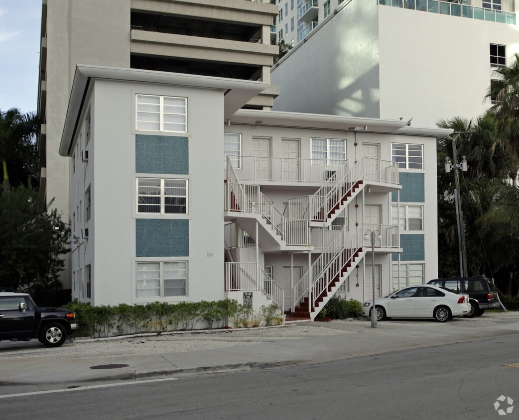 Foto del edificio - 1250 Brickell Bay Dr