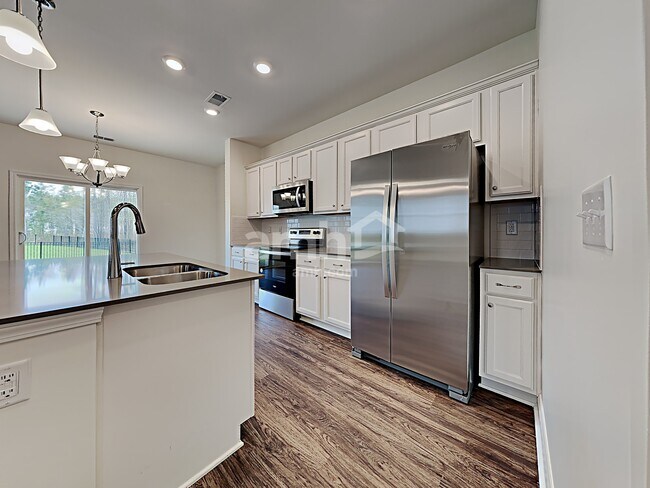 Foto del edificio - 416 Cartess Rd