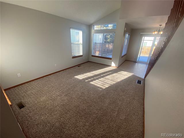 Foto del edificio - 8886 Clover Meadow Ln