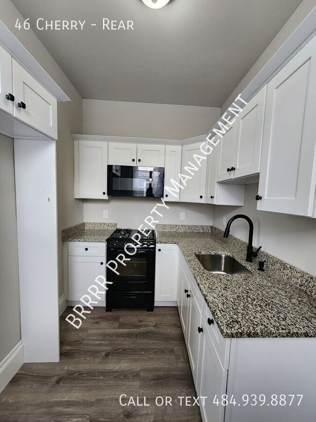 Building Photo - 46 Cherry-Rear