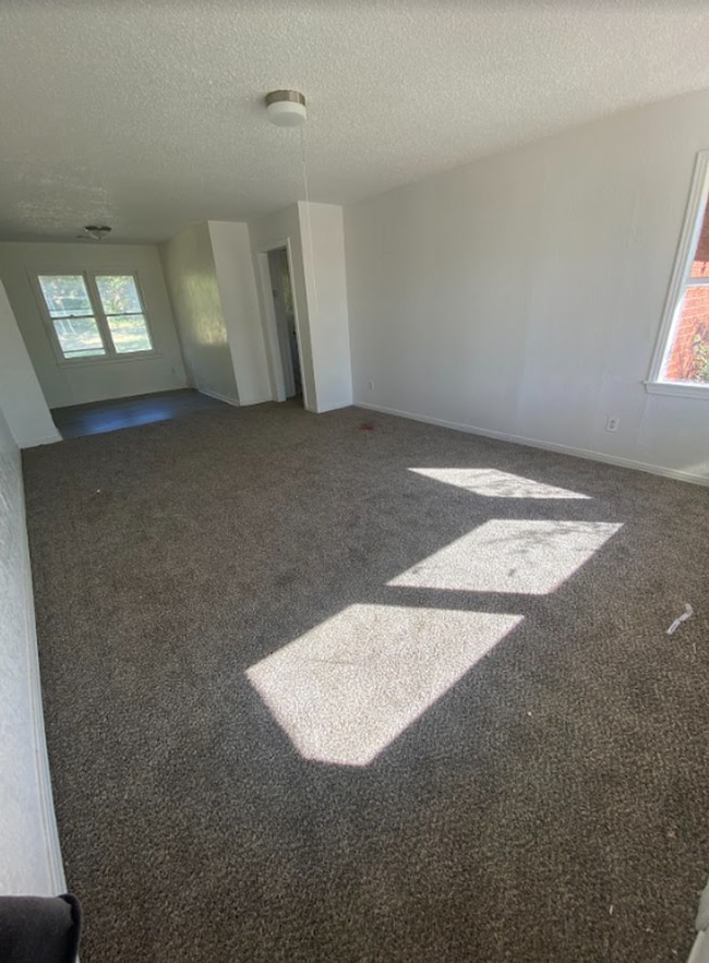 Photo - 3 BEDROOM HOME FOR RENT IN NW OKC!