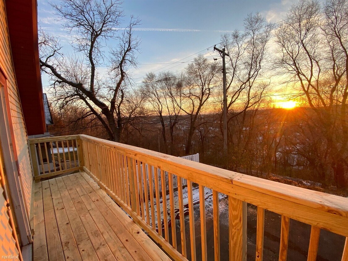 Foto principal - 1 br, 1 bath Duplex - 113 Saint Louis Stre...