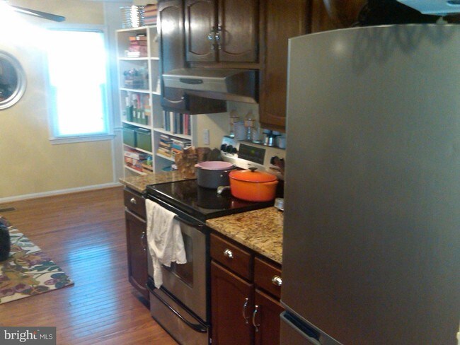 Building Photo - 14 Ramsdell Ct