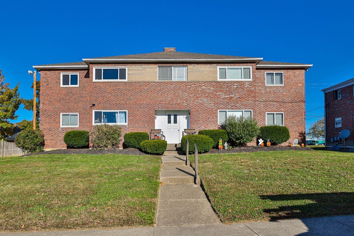 Foto del edificio - 296 Glencross Ave