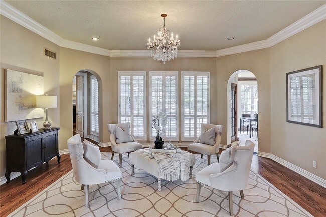 Foto del edificio - 2723 Morganfair Ln