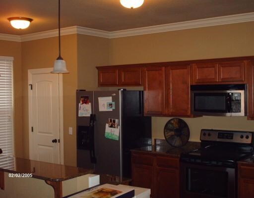 Foto del edificio - 649 N Longfellow Ln