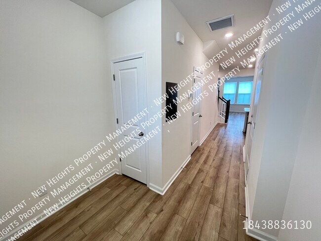 Building Photo - Fabulous Open Concept Townhome in Boykins ...