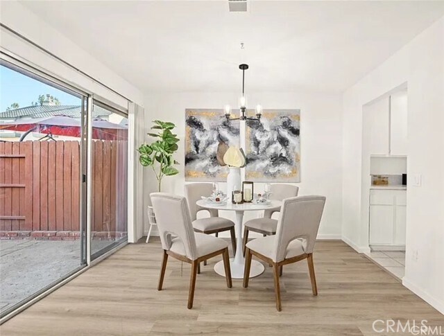 Foto del edificio - 23640 Monument Canyon Dr