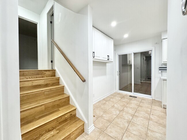 Photo du bâtiment - 14 Harbour Heights Ln