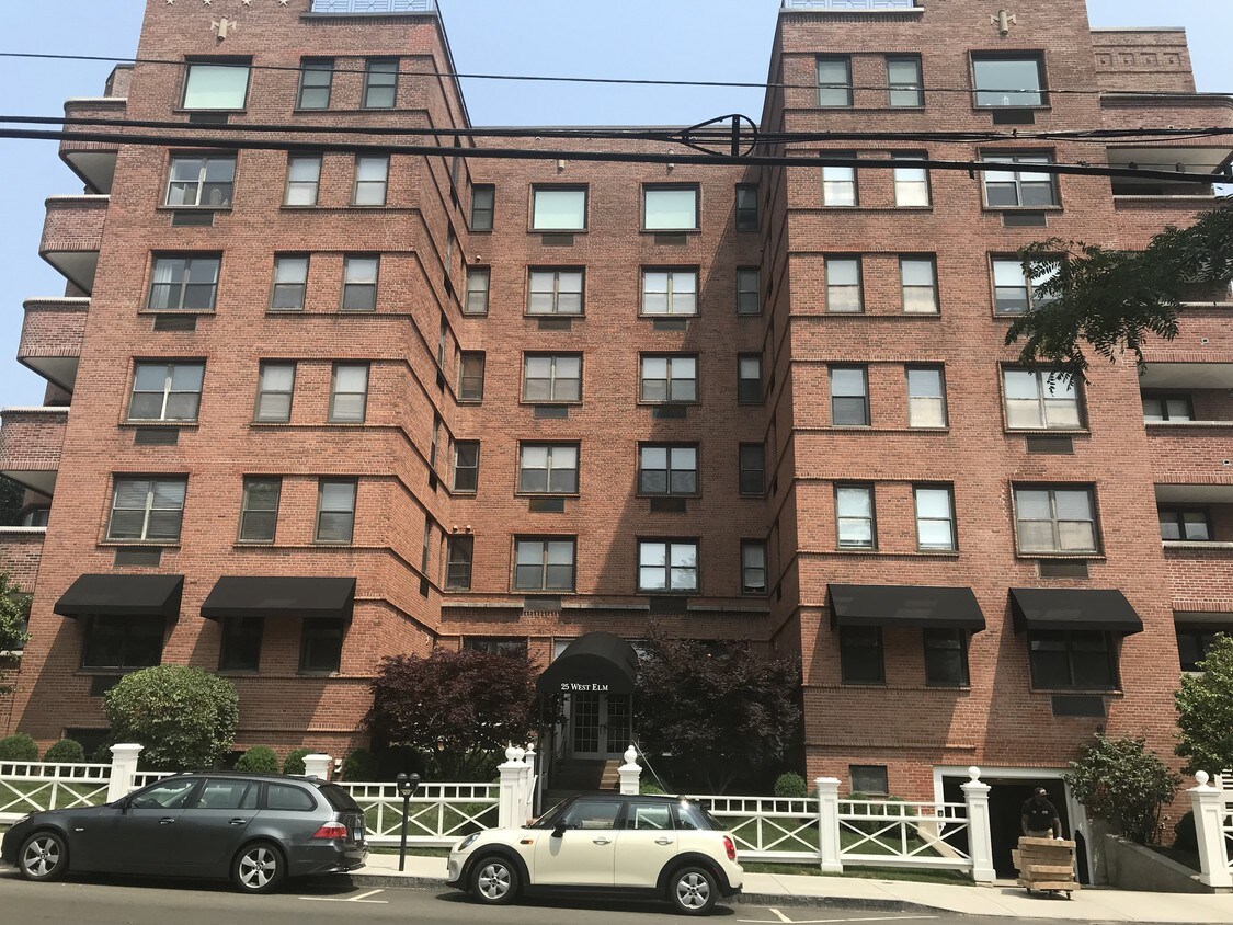 25 W Elm St, Greenwich, CT 06830 Condo for Rent in Greenwich, CT