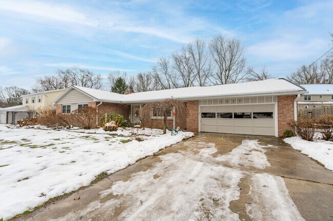 Foto del edificio - Four Bedroom Home in Portage