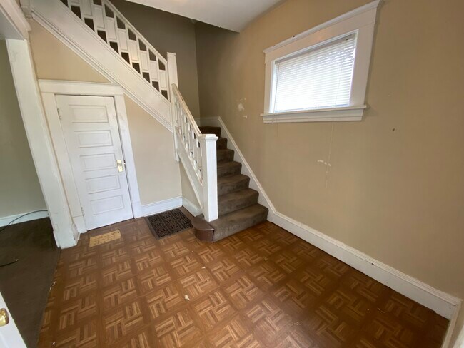 Foto del edificio - 115 S Cedar St