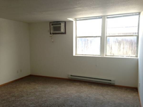 Foto del edificio - 122 Maine St