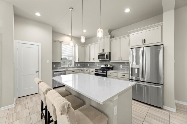 Building Photo - 1607 Rustling Creek Dr