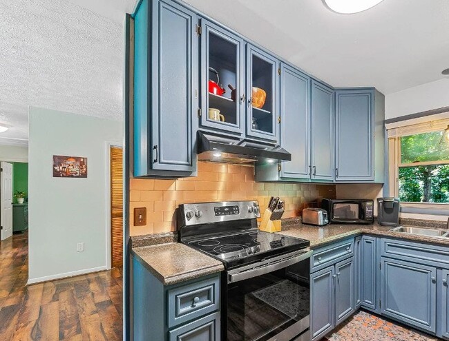 Building Photo - 109 Wicklow Dr