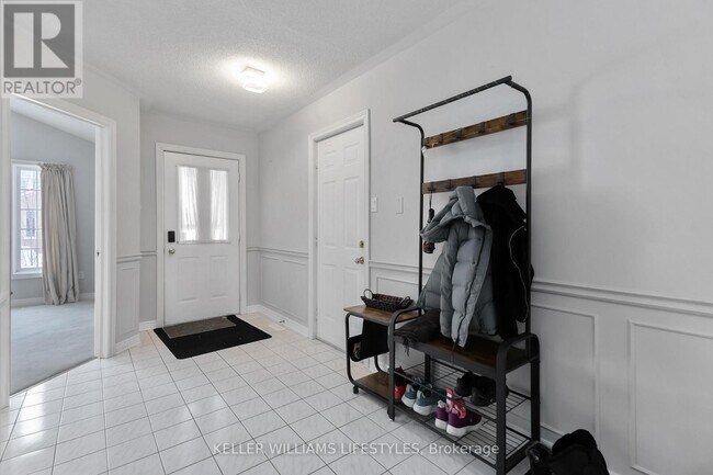 Photo du bâtiment - 617 Wharncliffe Rd S