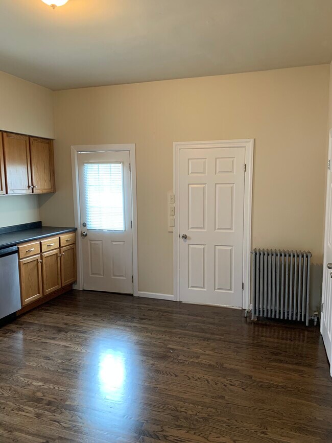 Building Photo - 3627 Ridge Rd