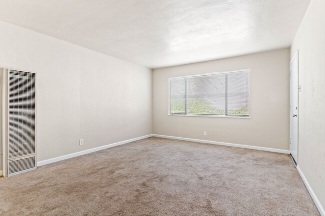 Foto del edificio - Cozy 1-Bed Oakland Apartment: San Leandro ...