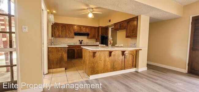 Foto del edificio - 3 br, 2 bath House - 246 W Drummond Ave #c