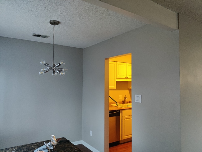 Foto del edificio - 7995 E Mississippi Ave