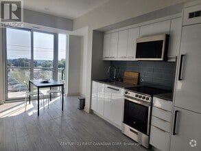 Building Photo - 422-490 GLEN EVEREST RD Rd