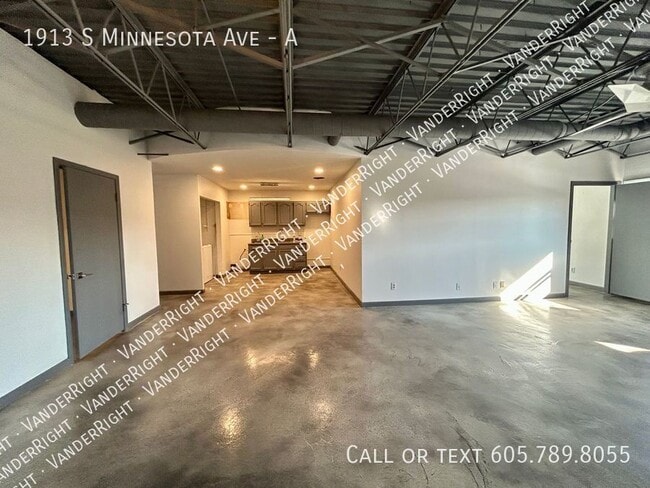 Building Photo - 1913 S Minnesota Ave