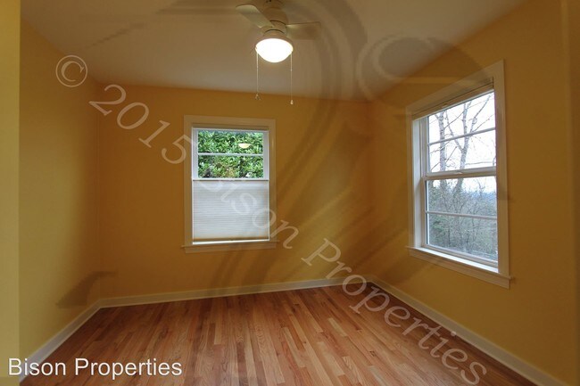 Building Photo - 6435 SW Brugger St