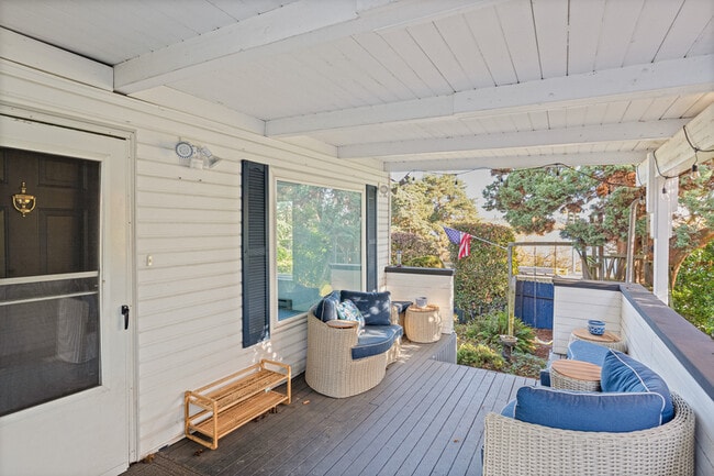 Foto del edificio - 6807 Aurora Ave N